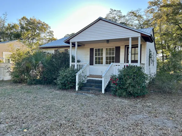 318 S 2nd St, Defuniak Springs, FL 32435