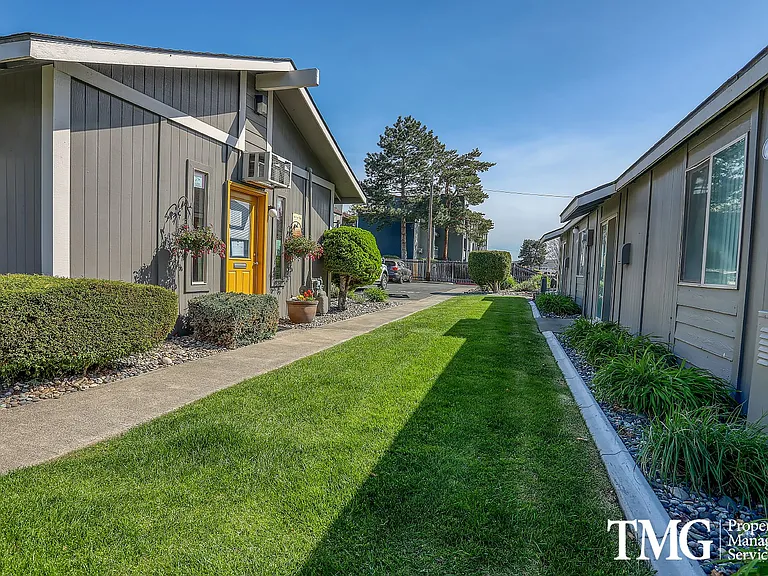 200 Waldron St — Photo 13