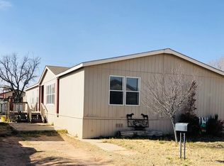 504 S Walnut St, Kermit, TX 79745