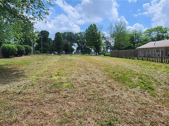 5th image of LOT 10 SE K St