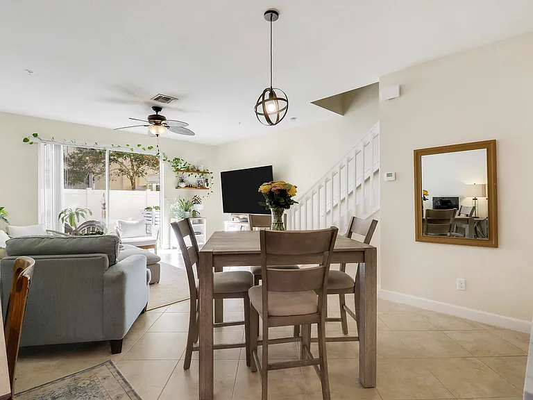 9504 SW Merlin Ct — Photo 10