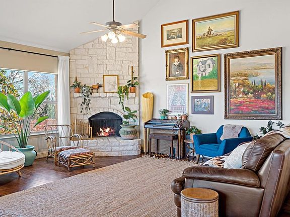 4th image of 4112 Tejas Dr