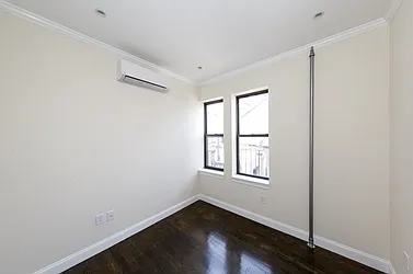 Rented by Icon Realty Management