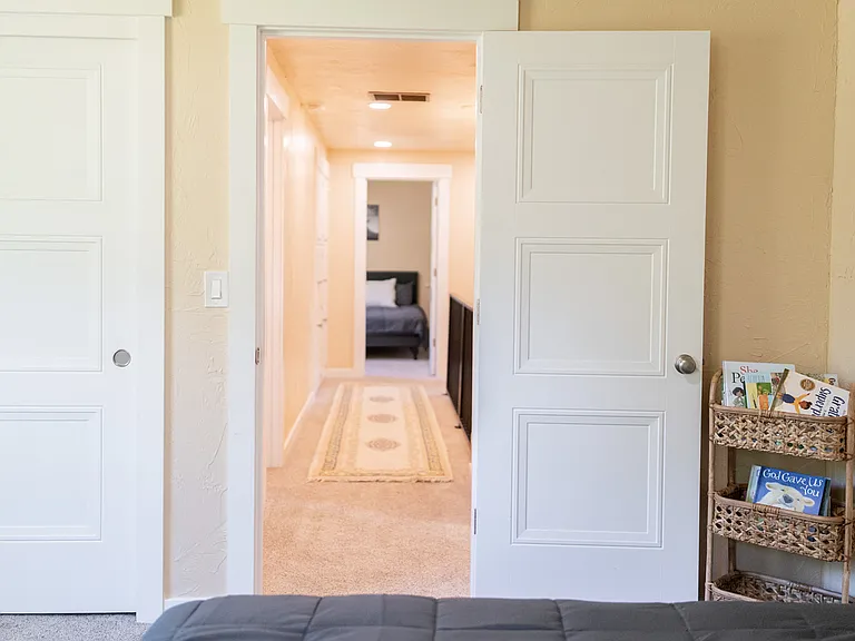 1530 Acacia Dr S — Photo 28
