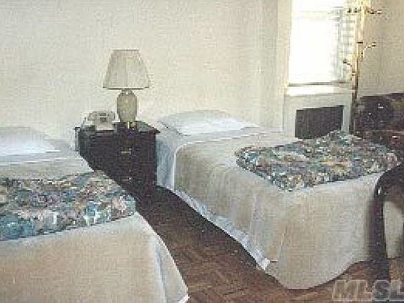4th image of 4036 77th St