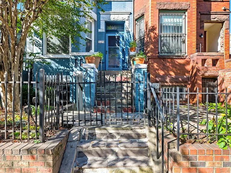 2604 Mozart Pl NW — Photo 18