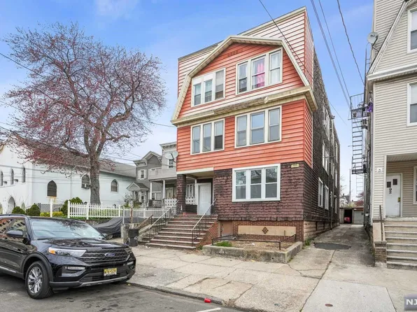94 Pearsall Ave APT 3F, Jersey City, NJ 07305
