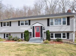 51 Ridgewood Dr, Vernon, CT 06066