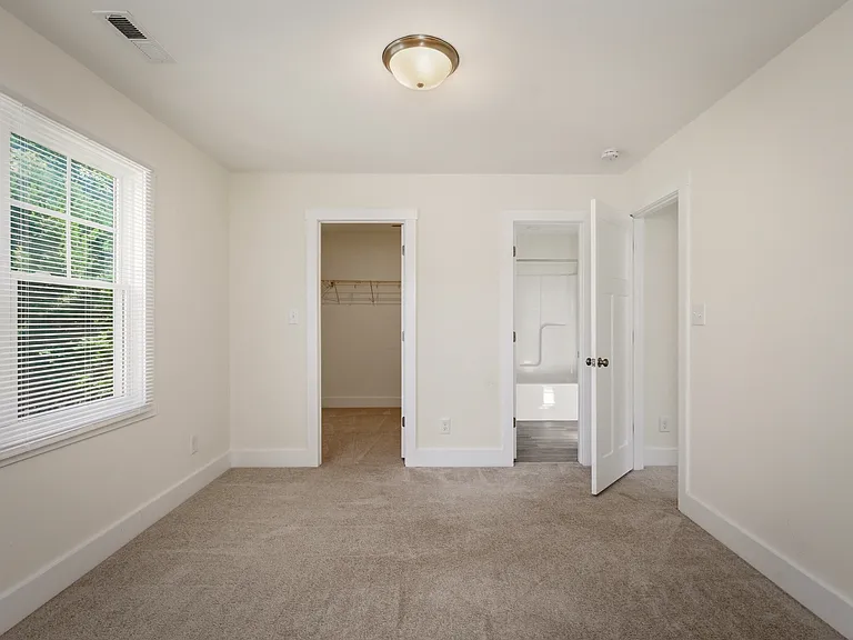 15508 Richmond St — Photo 34