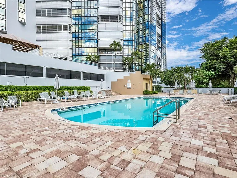 4751 Gulf Shore Blvd N #602 — Photo 38
