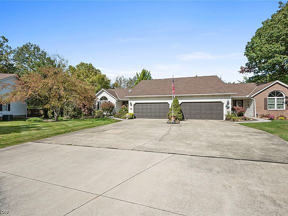 3rd image of 8421 Bartley Ln