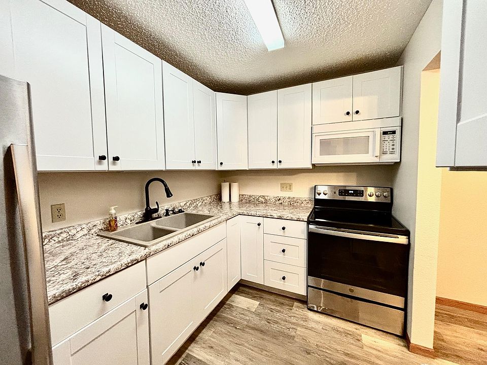 1st image of 1415 Lake St APT 122