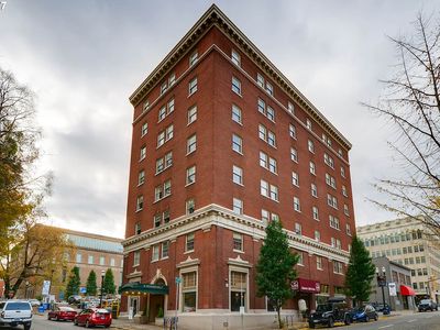 1005 SW Park Ave Unit 202, Portland, OR, 97205