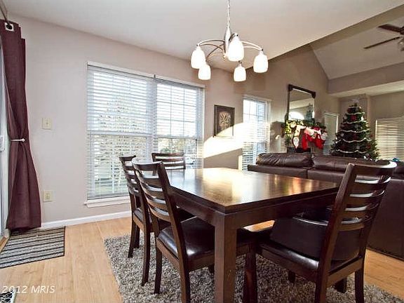 main level - dining