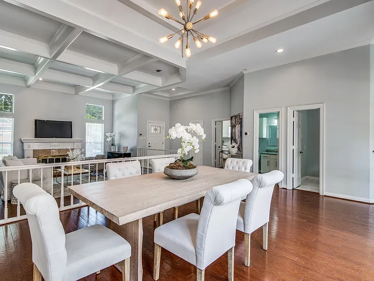 5956 Encore Dr — Photo 5