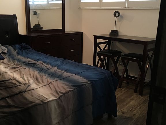 Another room downstairs 