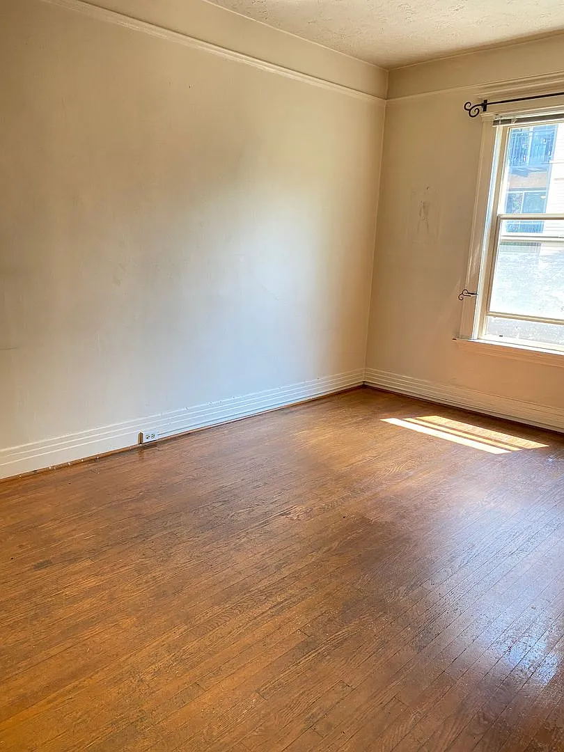Bancroft Apartments — Photo 4