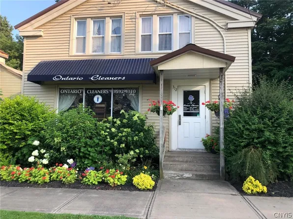 312 Seneca St, Fulton, NY 13069