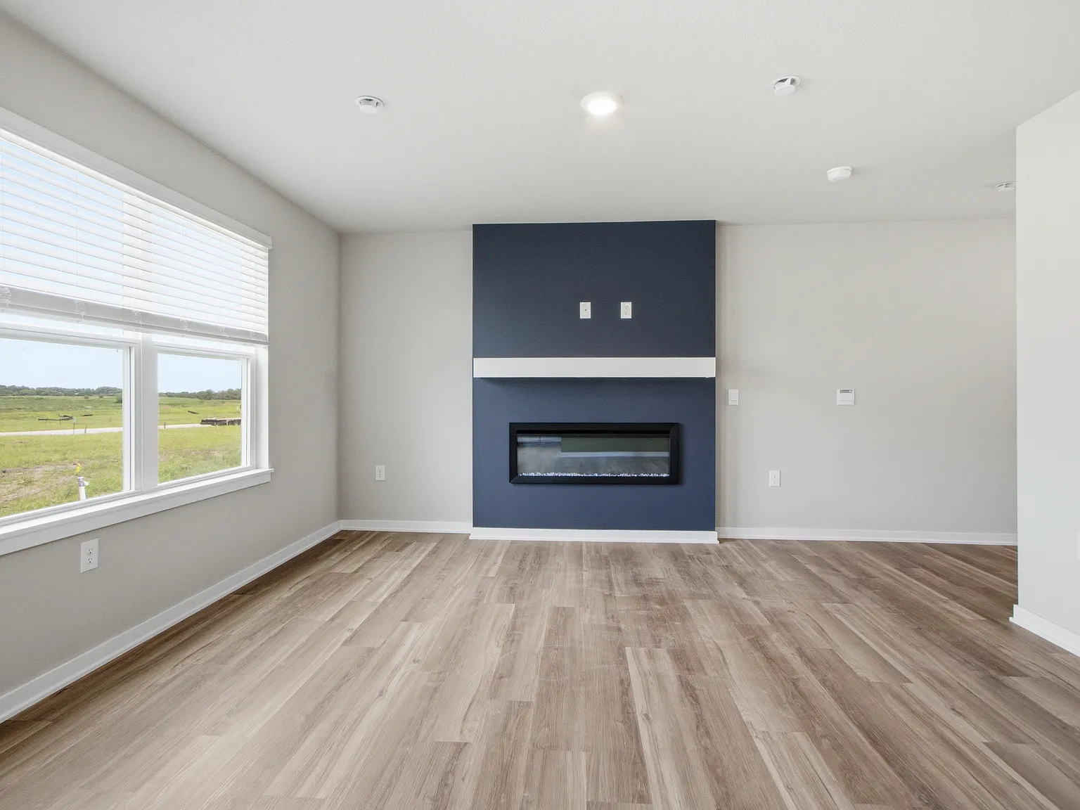 3 bed, 2.5 bath, 1511 sqft, $2,375 — Photo 4