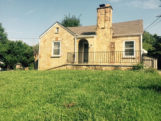 1st image of 2435 Brooks Ave