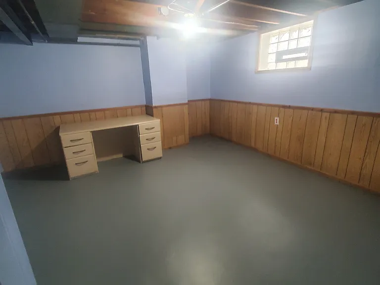 6035 Arthur Ave — Photo 15