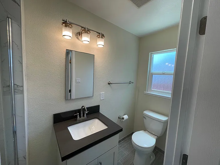 4587 El Cajon Ave — Photo 9