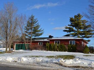 718 W Blue Star Dr, Traverse City, MI 49685