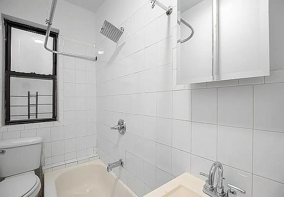 4th image of 511 W 135th St APT 3A