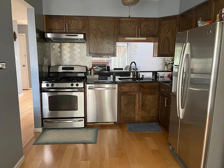 1720 Westbridge Ct — Photo 8