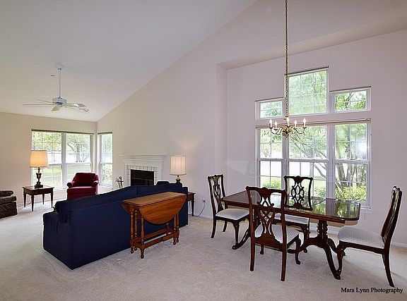 5th image of 403 Cromwell Cir Unit 4