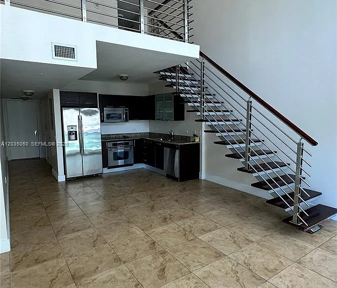 41 SE 5th St #1104 — Photo 6