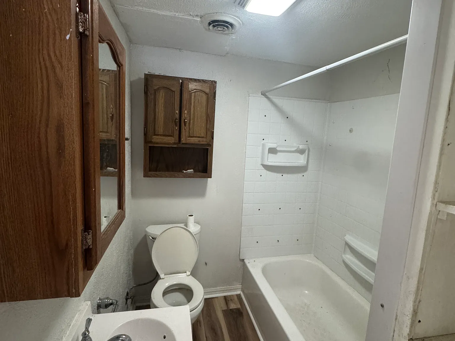 2 bed, $995 — Photo 2