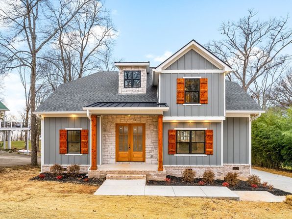 311 Riverview Dr, Dover, TN 37058