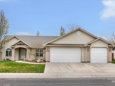 2296 Julie Ln, Twin Falls, ID, 83301