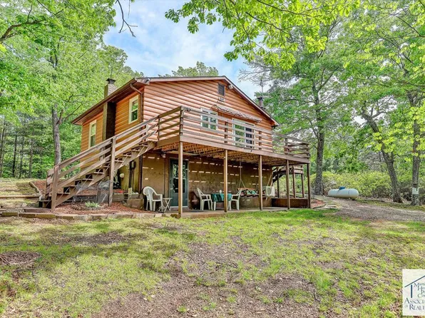 9 Meandering Rd, Stuart, VA 24171