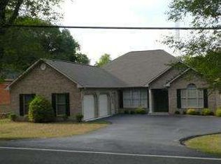 4215 Grandin Rd, Roanoke, VA 24018