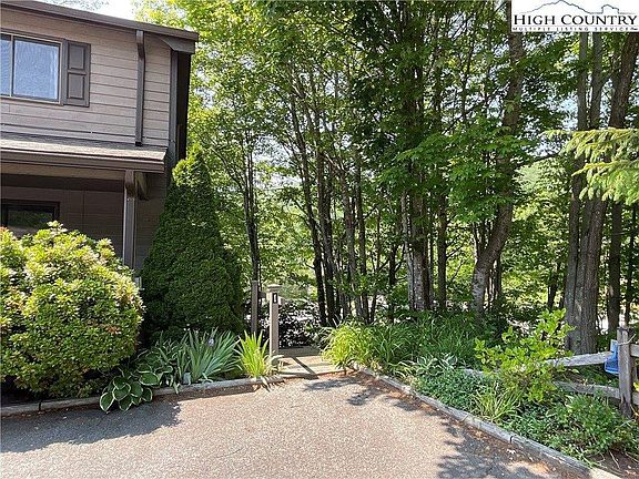 3rd image of 218 The Overlook Rd #1