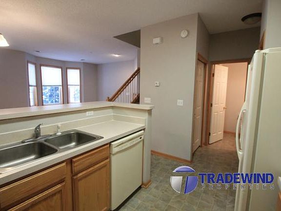 4th image of 15402 Founders Ln