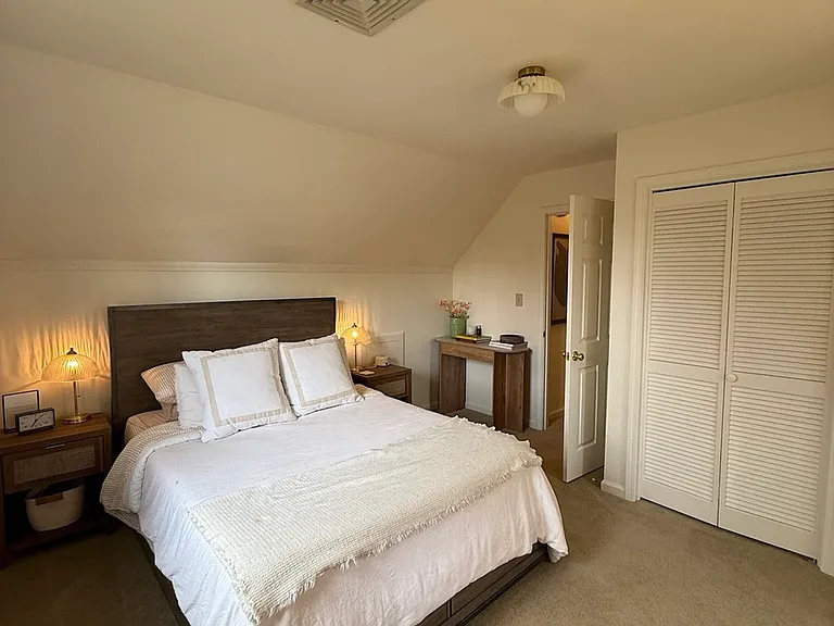 619 Chesterfield Cir — Photo 29
