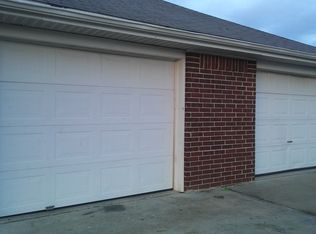 2793 Yorkshire Cir, Springdale, AR 72764