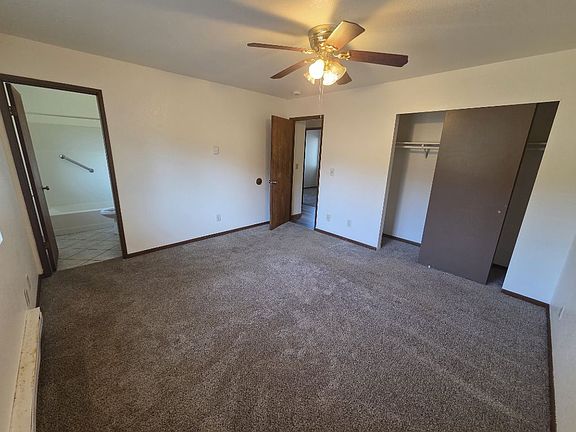 5th image of 180 Breakwater Dr