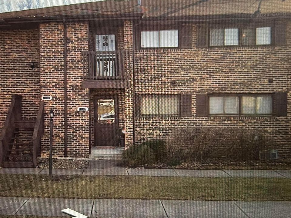 1st image of 19422 Oak Ave