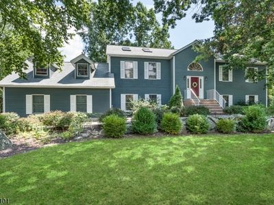 7 Thornwood Dr, Kinnelon, NJ, 07405