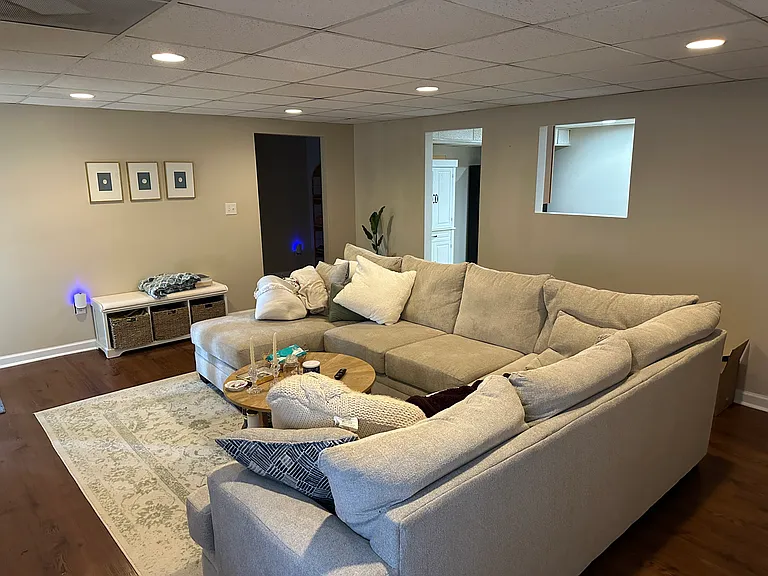 150 Riverdale Dr #B — Photo 2