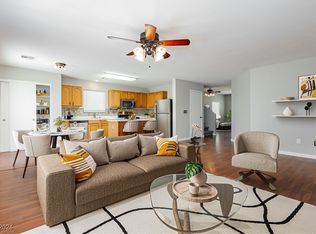 6045 Crystal Talon St, Las Vegas, NV 89130