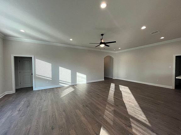 2nd image of 208 Spring Grove Loop
