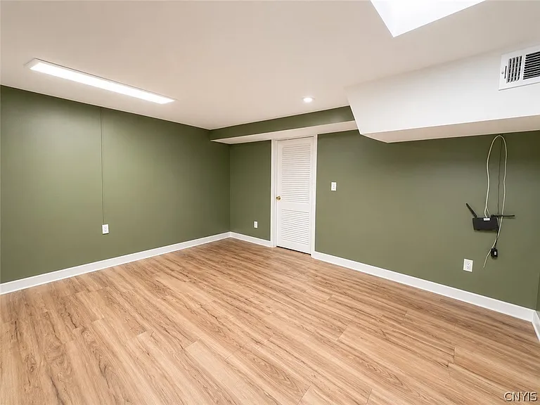 203 Newcastle Rd — Photo 13