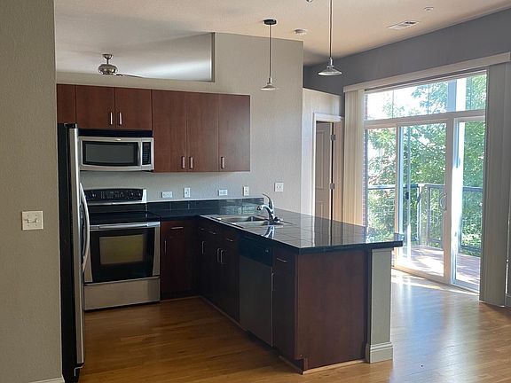 4th image of 5401 S Park Terrace Ave Unit 201C
