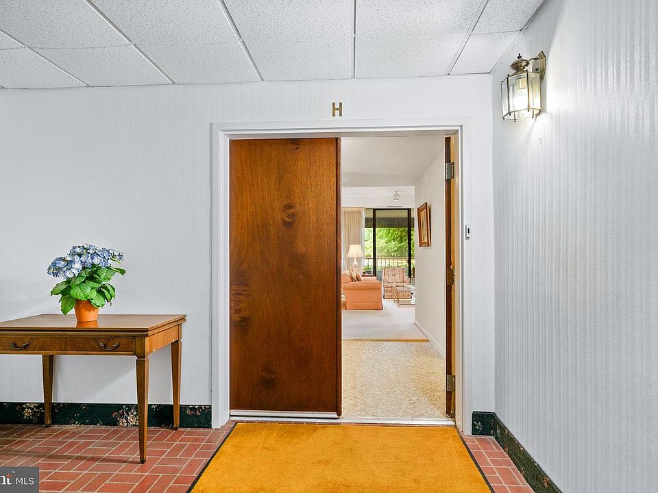 1st image of 614 Loveville Rd APT C1h