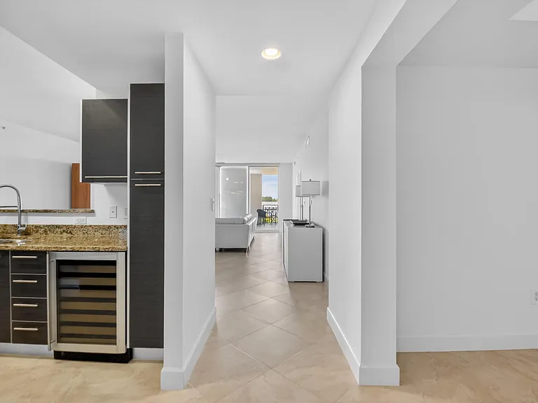 550 Okeechobee Blvd #423 — Photo 12